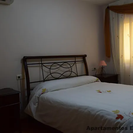 Apartamentos Horno Y Casa De Dulce Purullena Room photo
